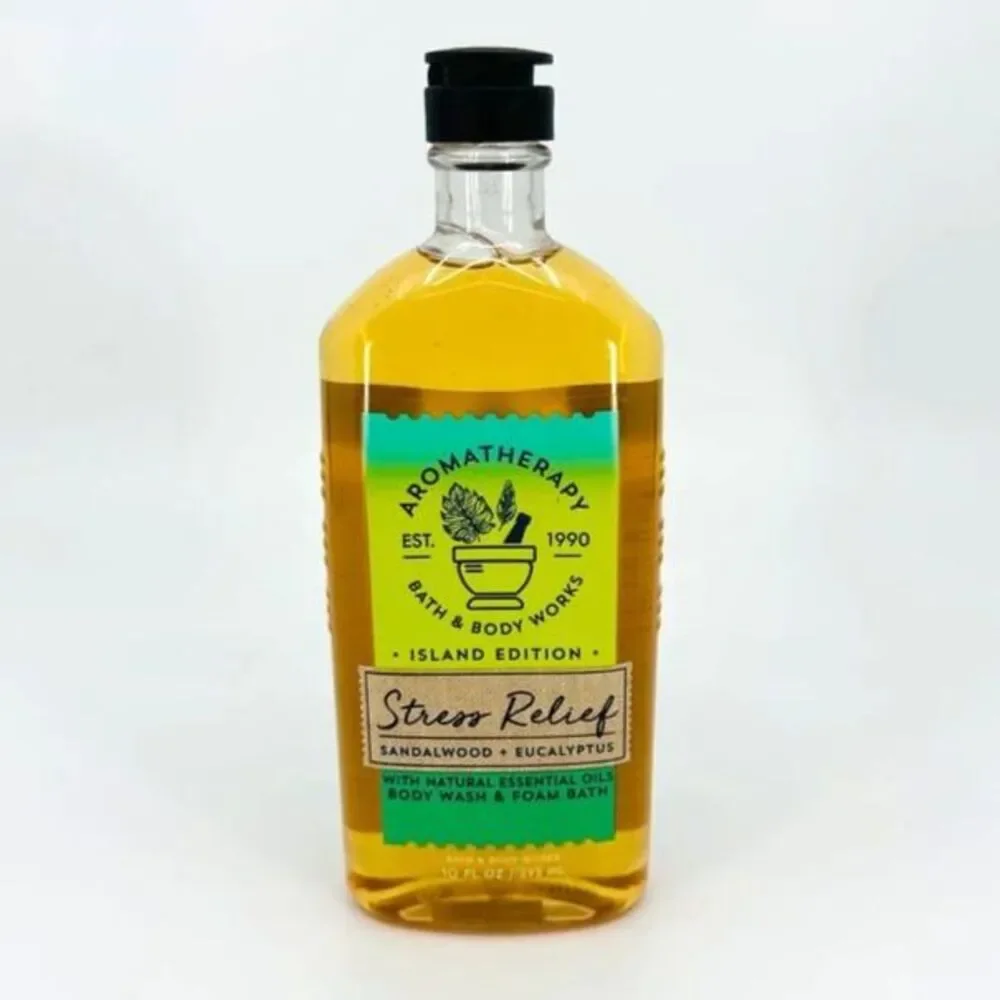 Bath & Body Works Aromatherapy Stress Relief Sandalwood + Eucalyptus Wash 10 oz